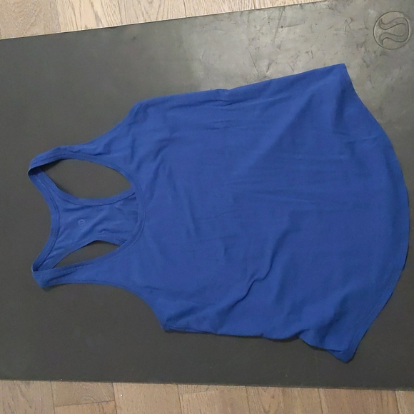 Lululemon tank top - Picture 2 of 3